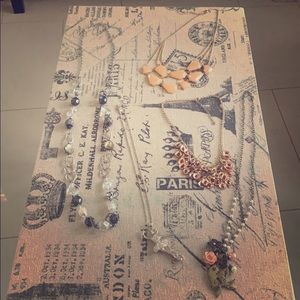 Beautiful necklace bundle💎🦋🕊👠🦚🩰👯‍♀️